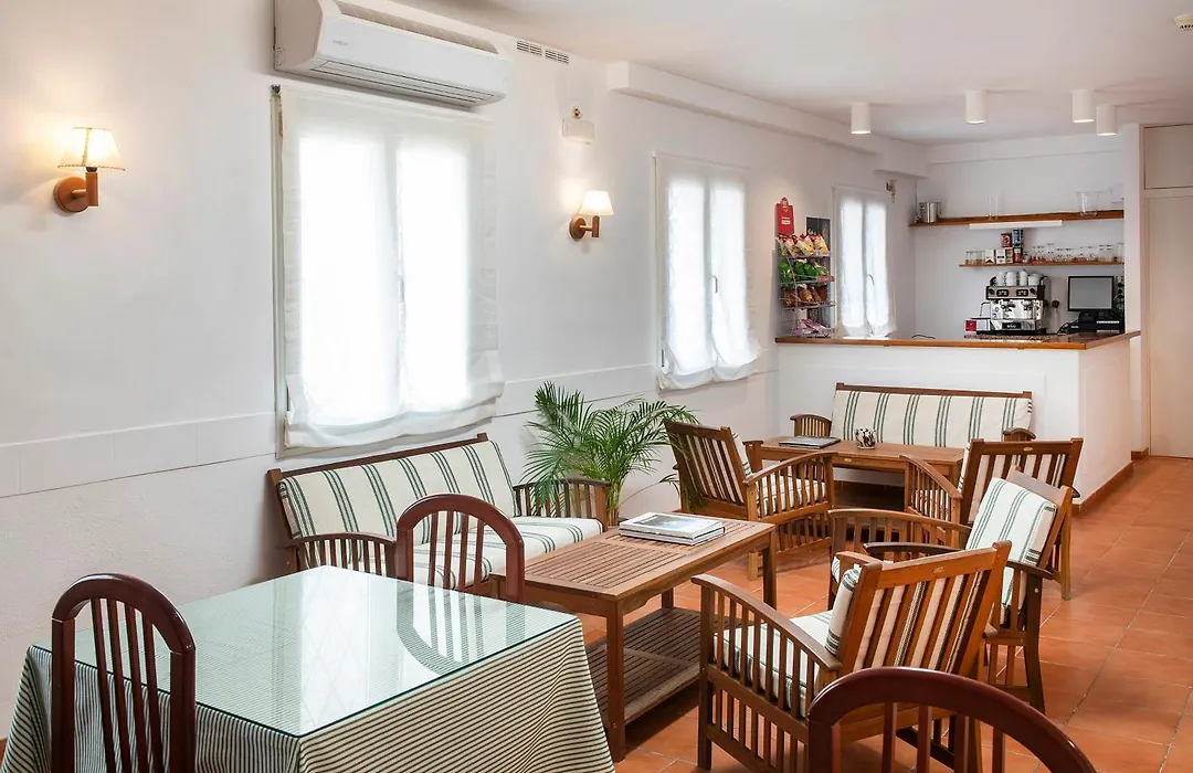 Hotel Caleta-1